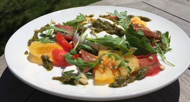 burrata au pesto de roquette